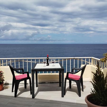 Poseidons Seaview Penthouse Apartment Marsalforn Bagian luar foto